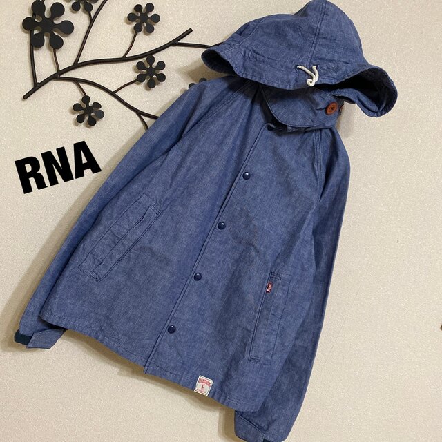 RNA(アールエヌエー)のアールエヌエー RNA フード付きジャケット レディースのジャケット/アウター(Gジャン/デニムジャケット)の商品写真