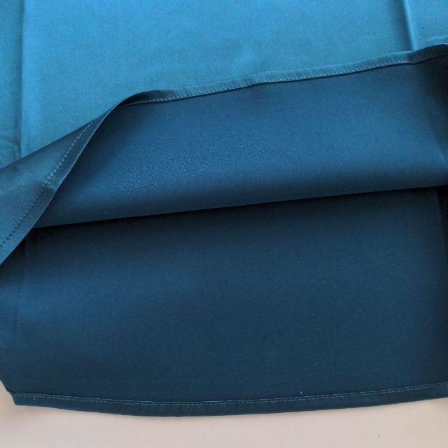 光沢感　青5XL　ノースリーブ　タンクトップ　　シンプル　上品　モダン　きれいめ レディースのトップス(カットソー(半袖/袖なし))の商品写真