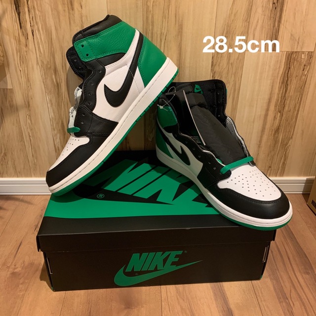 Jordan Brand（NIKE）(ジョーダン)のNike Air Jordan 1 Retro High OG "Celtics メンズの靴/シューズ(スニーカー)の商品写真