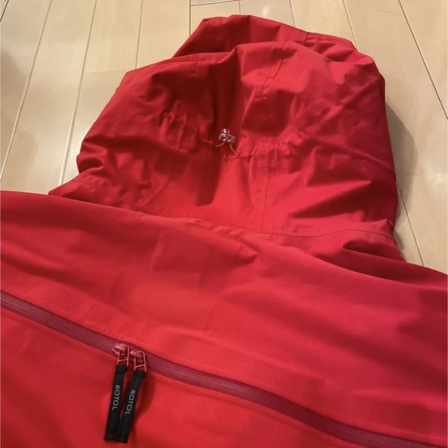 1LDK SELECT(ワンエルディーケーセレクト)のROTOL ロトルシェルパーカー RED サイズ2 メンズのジャケット/アウター(マウンテンパーカー)の商品写真