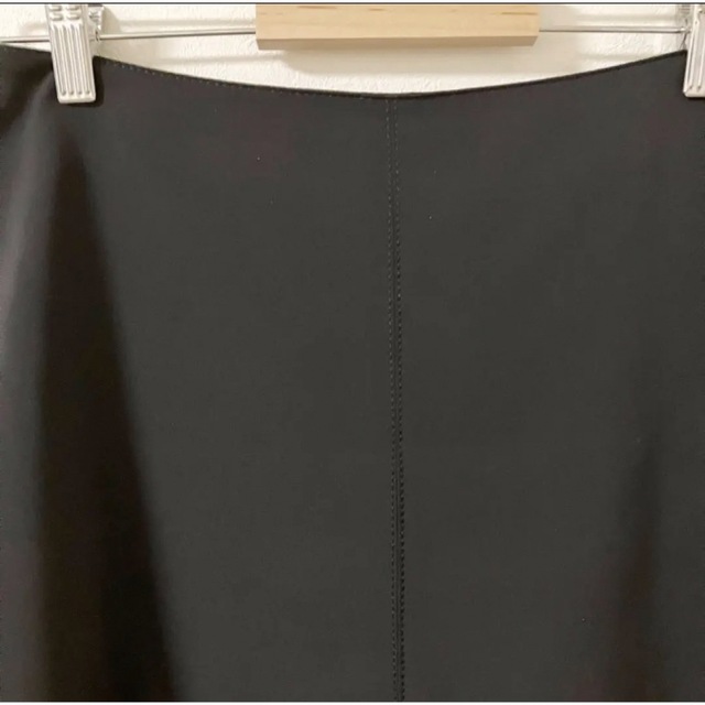 【美品】INDIVI VAI インディヴァイ　膝丈スカート　オフィス　フォーマル レディースのスカート(ひざ丈スカート)の商品写真