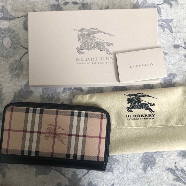 BURBERRY(バーバリー)のBURBERRY バーバリー 長財布 レディースのファッション小物(財布)の商品写真