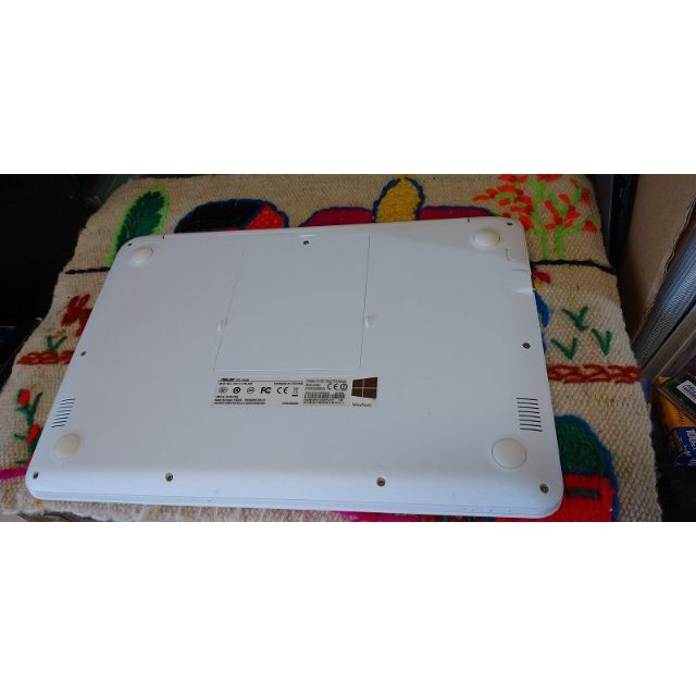 ASUS Eeebook E402M スマホ/家電/カメラのPC/タブレット(ノートPC)の商品写真