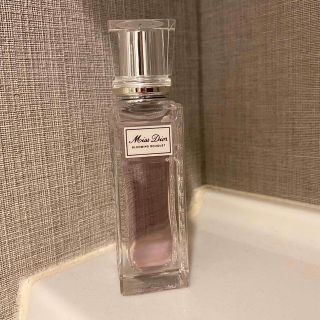 ディオール(Dior)のDIOR ミスディオール　ブルーミングブーケ　ロールパール(香水(女性用))