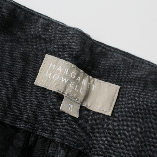 MARGARET HOWELL(マーガレットハウエル)の2021SS MARGARET HOWELL マーガレットハウエル COATED LINEN PLAINWEAVE ワイドパンツ2/チャコール【2400013293600】 レディースのパンツ(カジュアルパンツ)の商品写真