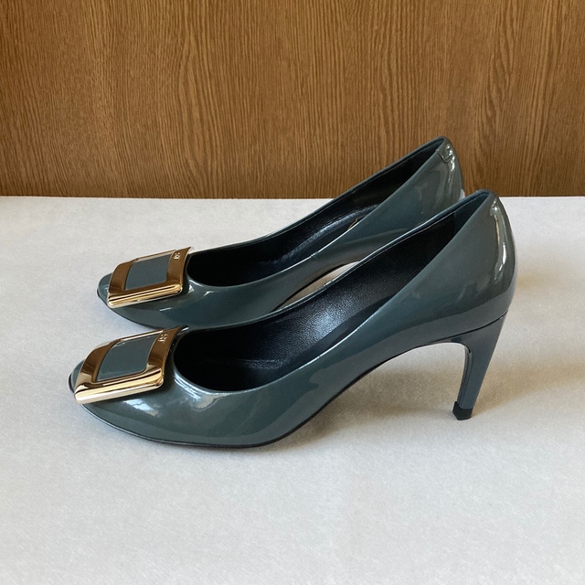 ROGER VIVIER(ロジェヴィヴィエ)の新品 ロジェヴィヴィエ パンプス レディースの靴/シューズ(ハイヒール/パンプス)の商品写真