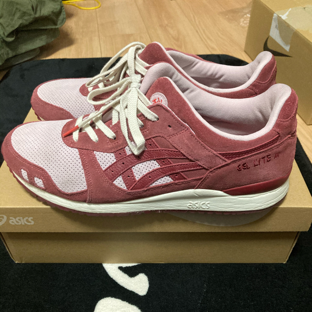 asics(アシックス)の美中古　アシックス　ゲルライト3 30cm メンズの靴/シューズ(スニーカー)の商品写真