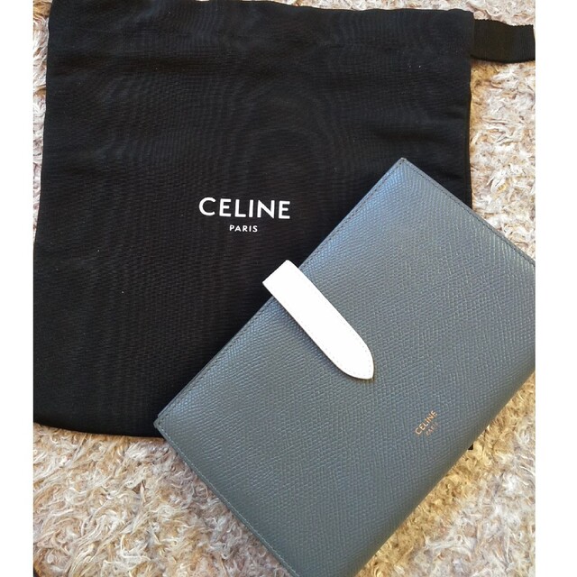 CELINE 財布 ストラップ ラージウォレット パスポート 通帳入れ 二つ折-
