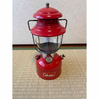 コールマン(Coleman)の1958年11月製 美品　イエローボーダー　コールマン200a(ライト/ランタン)