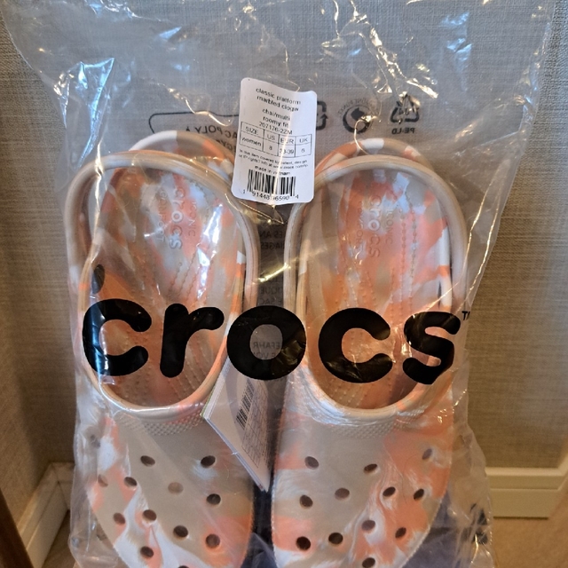 crocs(クロックス)のクロックス　レディースサンダル レディースの靴/シューズ(サンダル)の商品写真