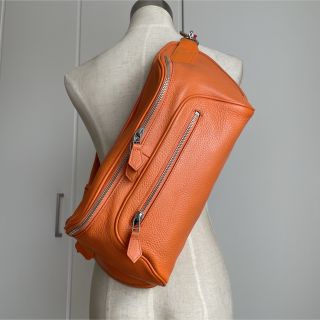 ペッレモルビダ　ショルダーバッグ　オレンジ　美品