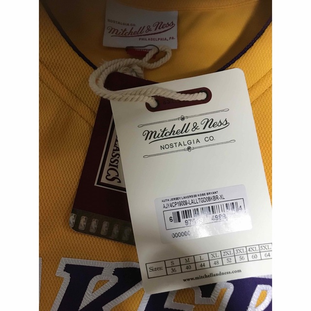 MITCHELL & NESS(ミッチェルアンドネス)のロサンゼルスレイカーズ K・ブライアント オーセンティックユニフォーム XL スポーツ/アウトドアのスポーツ/アウトドア その他(バスケットボール)の商品写真