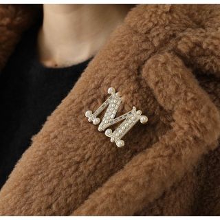 Max Mara - 秋冬〜値上げ予定MAX MARA マックスマーラ ブローチ BATHP