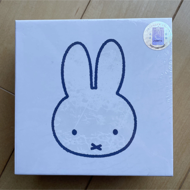 【新品未使用未開封】ディック・ブルーナ miffy ミッフィー イヤホン