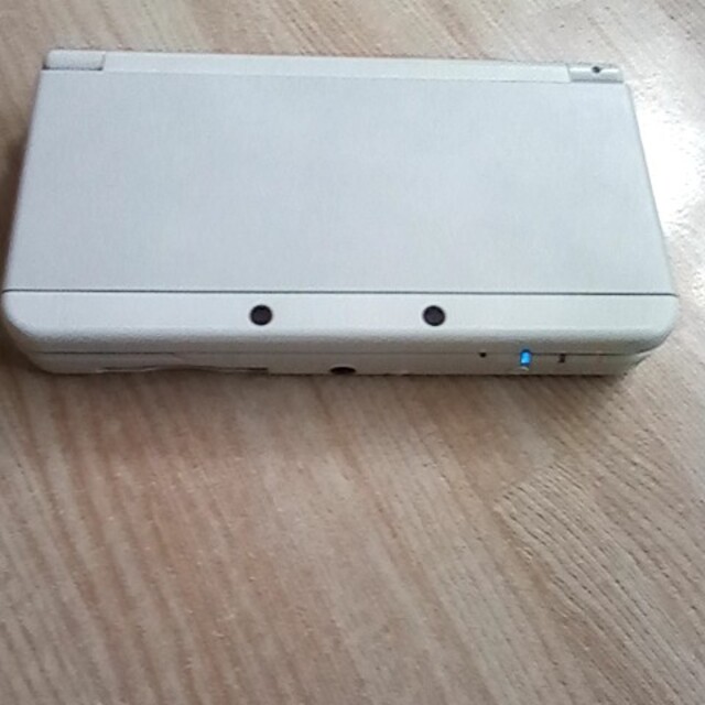 ニンテンドー3DS(ニンテンドー3DS)のNEW 3DS エンタメ/ホビーのゲームソフト/ゲーム機本体(携帯用ゲーム機本体)の商品写真