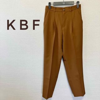 ケービーエフ(KBF)のKBFケービーエフ テーパードパンツ 38ブラウン(その他)