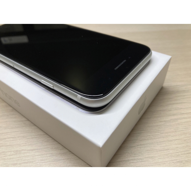 【良品】iPhone SE 第2世代 ホワイト 64GB SIMフリー