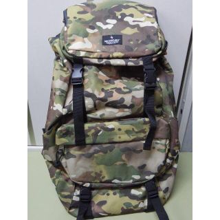 インディペンデント(INDEPENDENT)のさくらもち様専用★INDISPENSABLE★カモ柄　BACK PACK(バッグパック/リュック)