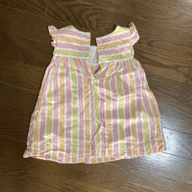 babyGAP(ベビーギャップ)のベビーギャップ　ノースリーブ　90 キッズ/ベビー/マタニティのキッズ服女の子用(90cm~)(ワンピース)の商品写真