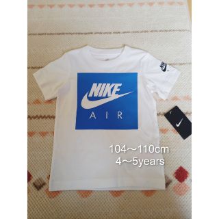 ナイキ(NIKE)のお安くしました！新品　NIKE　104～110cm 4-5years Tシャツ(Tシャツ/カットソー)