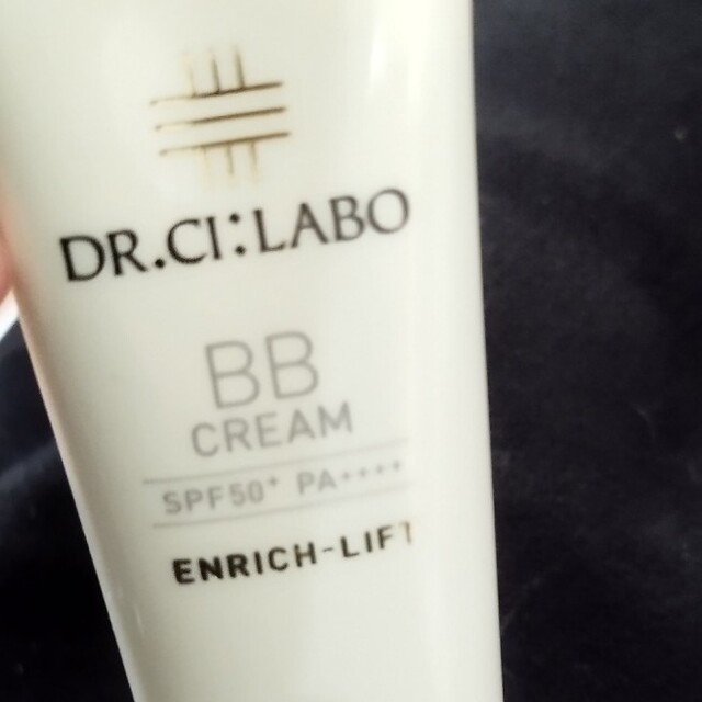 Dr.Ci Labo(ドクターシーラボ)のエンリッチリフトBBクリーム コスメ/美容のベースメイク/化粧品(BBクリーム)の商品写真