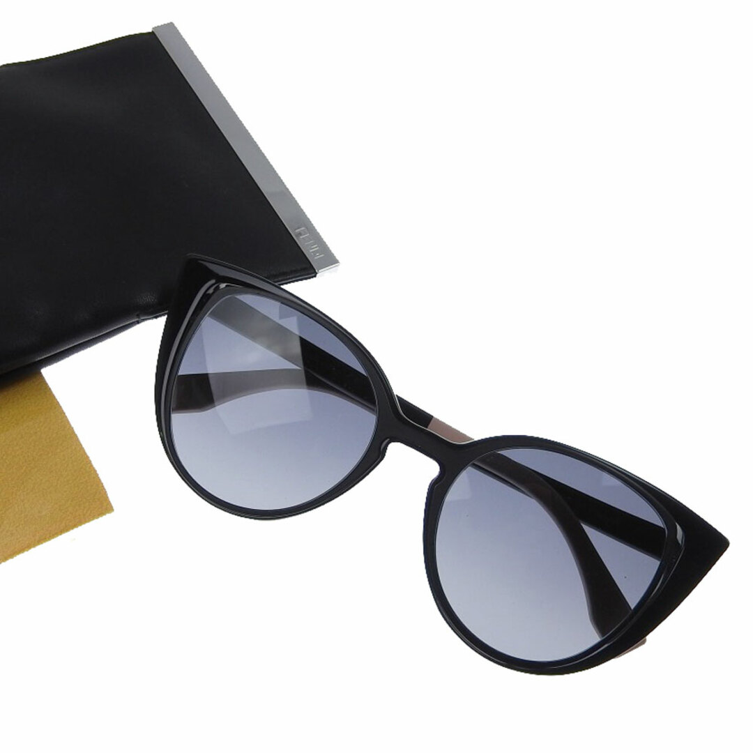 本物保証】 美品 フェンディ FENDI サングラス キャットアイ ブラック