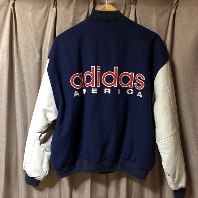 古着　adidas アディダス スタジャン　ビンテージ　国旗タグ　80’ 90’のサムネイル