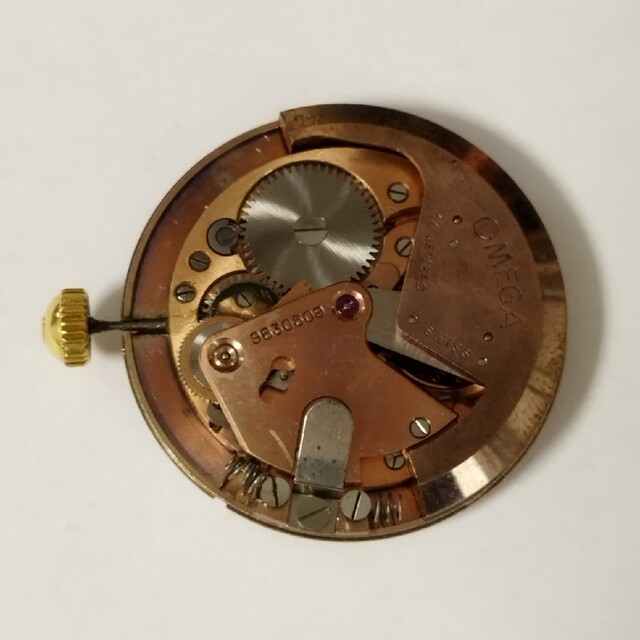 時計オメガ ハーフローター自動巻きムーブメント
