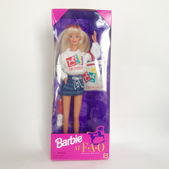 Barbie(バービー)の1996 バービーat FAO Special Edition キッズ/ベビー/マタニティのおもちゃ(ぬいぐるみ/人形)の商品写真