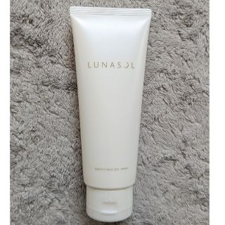 ルナソル(LUNASOL)のルナソル スムージングジェルウォッシュ(洗顔料)