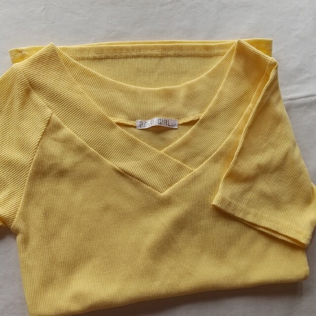レディース半袖カットソー　イエロー レディースのトップス(Tシャツ(半袖/袖なし))の商品写真