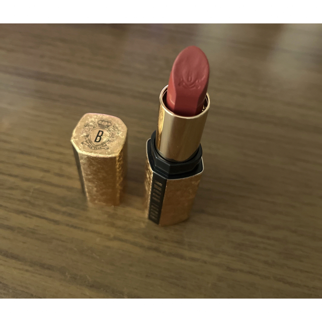 BOBBI BROWN(ボビイブラウン)のボビイブラウン リュクス リップスティック 04 クラレット コスメ/美容のベースメイク/化粧品(口紅)の商品写真