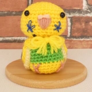 【ご注文品】お花ほっぺのインコちゃん／№23-03（ｾｷｾｲｲﾝｺ･黄×緑）(あみぐるみ)