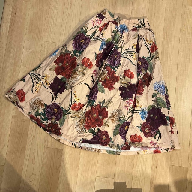 ZARA(ザラ)のZARA ピンク 花柄 ボタニカル ロングスカート スカート レディースのスカート(ひざ丈スカート)の商品写真