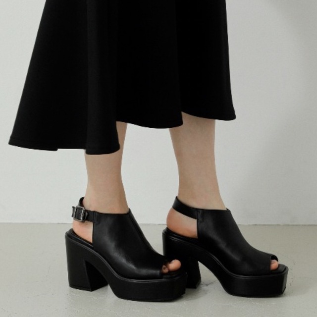 AZUL by moussy(アズールバイマウジー)のOPEN TOE BOOTIE SANDAL/オープントーブーティーサンダル レディースの靴/シューズ(サンダル)の商品写真