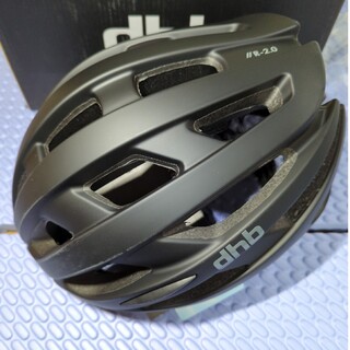 （新品）dhb r2.0 road helmet 黒 mサイズ(ウエア)