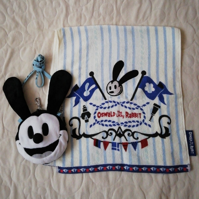 Disney(ディズニー)のTDR　オズワルドグッズ2点セット エンタメ/ホビーのコスプレ(小道具)の商品写真