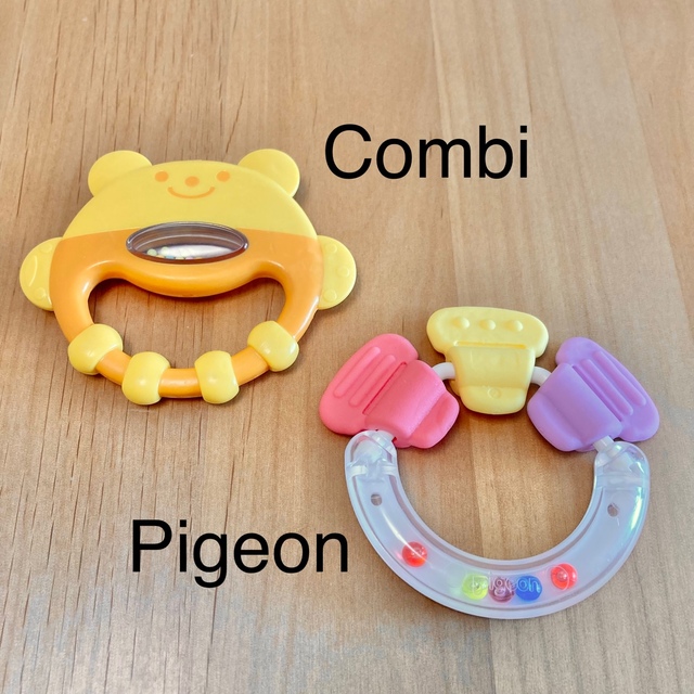 Pigeon(ピジョン)の歯固め　ピジョン　コンビ　2点セット キッズ/ベビー/マタニティのおもちゃ(がらがら/ラトル)の商品写真