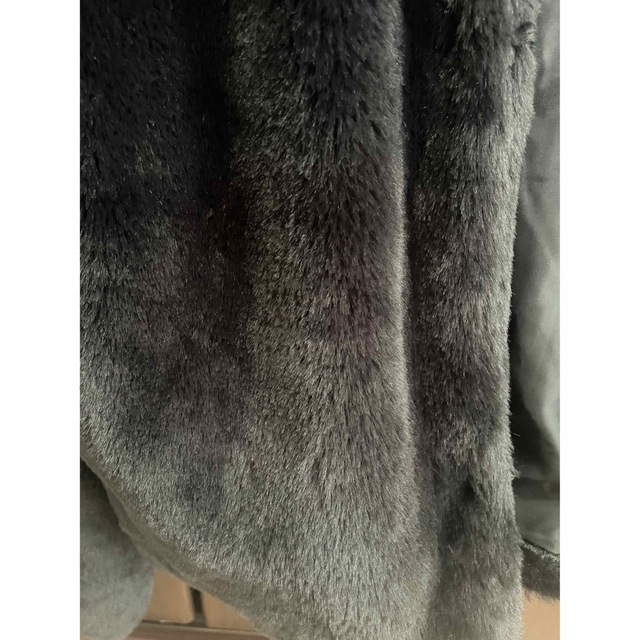 お値下げ♪ジャケット　コート　ブラック系　ジャンバー　ファー　暖かい　かわゆい レディースのジャケット/アウター(毛皮/ファーコート)の商品写真