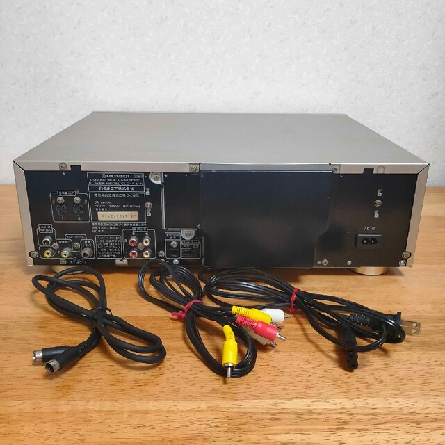 レーザーディスクプレーヤー LDセット パイオニア Pioneer CLD-R4 スマホ/家電/カメラのテレビ/映像機器(その他)の商品写真