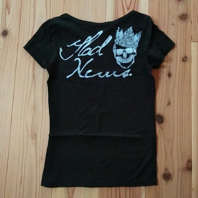 GLAD NEWS(グラッドニュース)のGLAD NEWS　スカル Tシャツ レディースのトップス(Tシャツ(半袖/袖なし))の商品写真