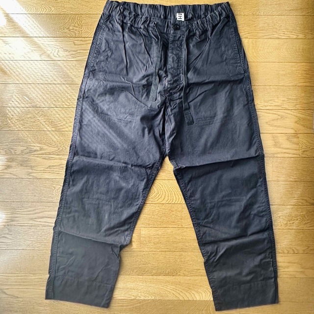 MHL. SUPERFINE COTTON TWILL パンツ トラウザーズパンツ