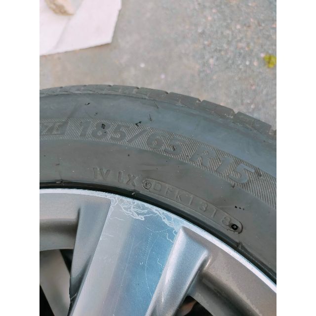 ブリジストン  ノーマルタイヤ185/65R15 4本セット パンク有