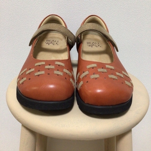 美品 BEAU WALK KOBE ビューウォーク 本革ストラップシューズ^^☆ レディースの靴/シューズ(ローファー/革靴)の商品写真
