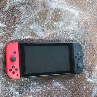 ニンテンドースイッチ(Nintendo Switch)の９７、ニンテンドースイッチ　本体(家庭用ゲーム機本体)