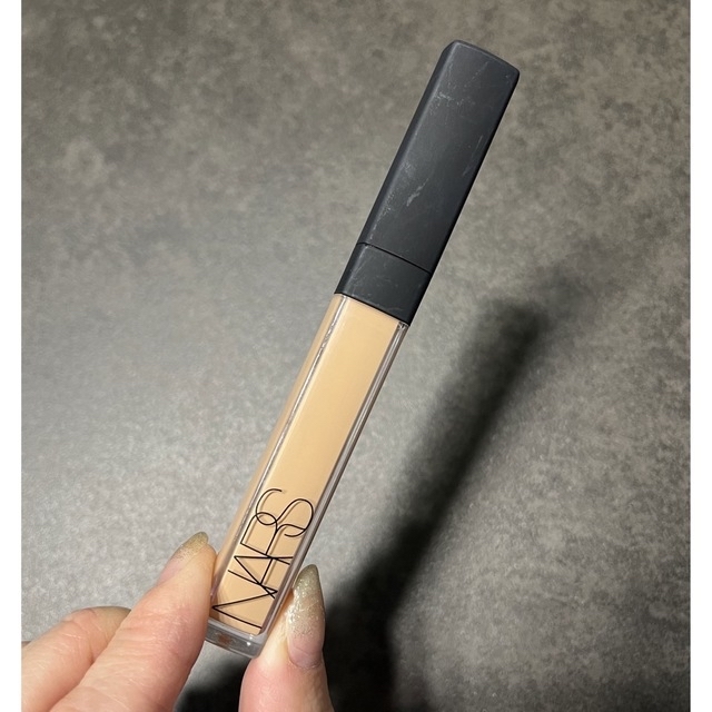 NARS(ナーズ)の専用　NARS ラディアントクリーミーコンシーラー　1247 数回のみ使用 コスメ/美容のベースメイク/化粧品(コンシーラー)の商品写真