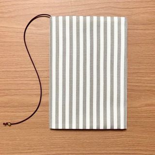 《 四六判》ブックカバー  ハンドメイド ストライプ グレー(ブックカバー)