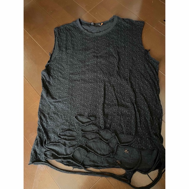 UNDERCOVER(アンダーカバー)のアンダーカバー　ノースリーブシャツ メンズのトップス(Tシャツ/カットソー(半袖/袖なし))の商品写真