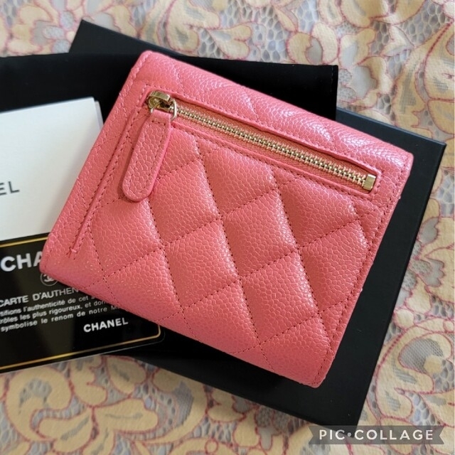 未使用 CHANEL キャビアスキン クラシック マトラッセ スモール