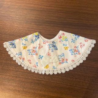 ブランシェス(Branshes)の【美品】branshesベビー花柄スタイ(ベビースタイ/よだれかけ)